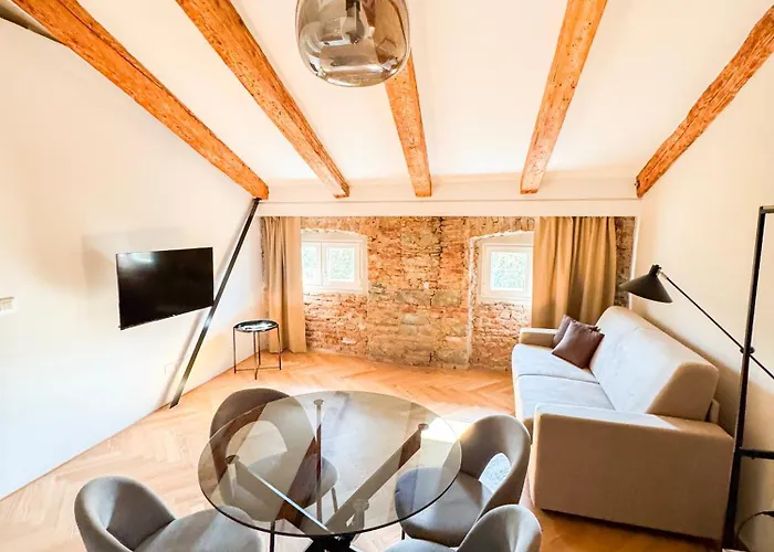 Boulevard App 2 * Трієст